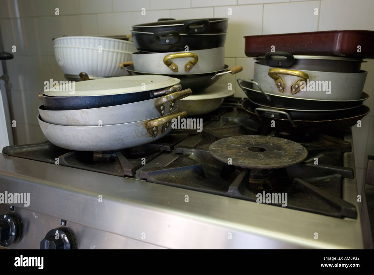 Dirty pots pans hires stock photography and images Alamy