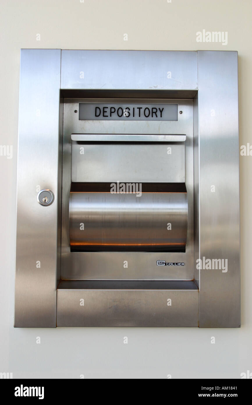 Night deposit box hires stock photography and images Alamy