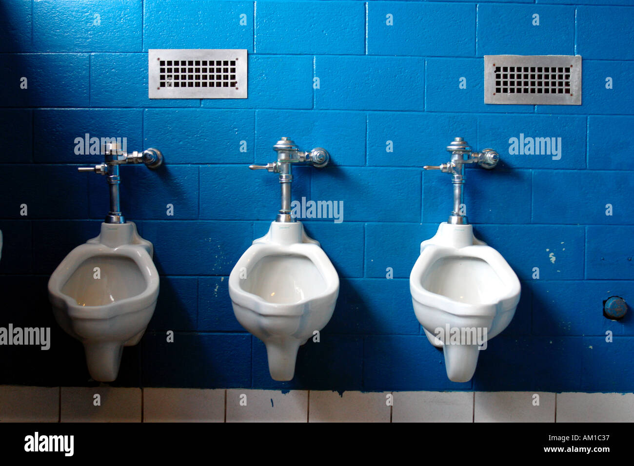 Mens urinals wall hires stock photography and images Alamy