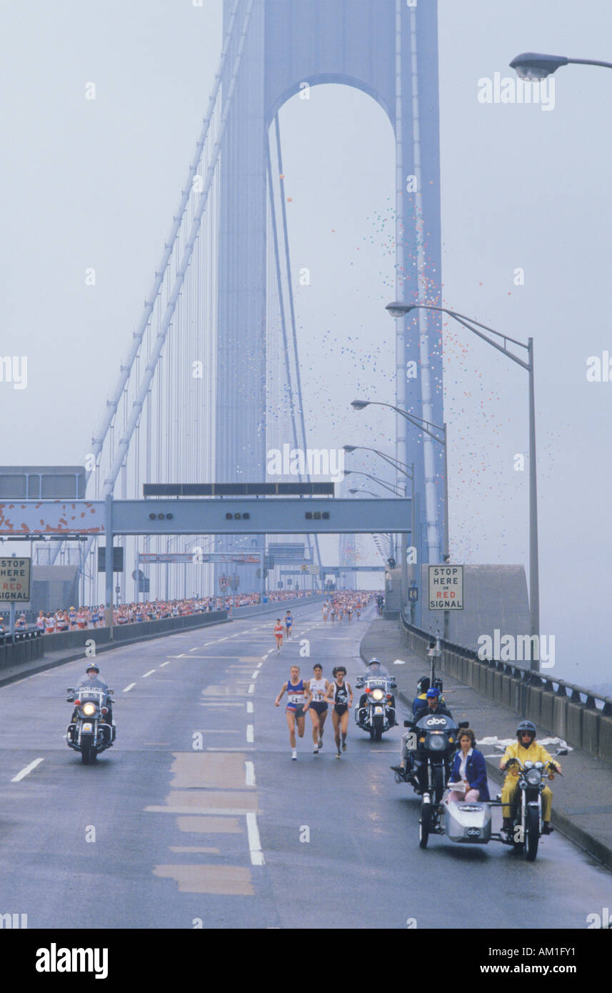 New york city marathon verrazano bridge hires stock photography and