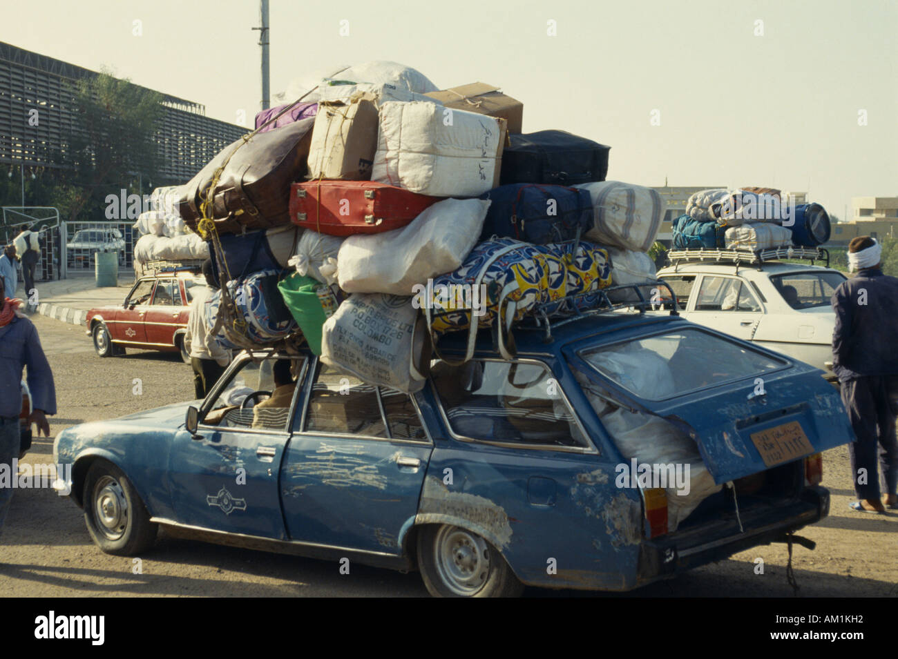 Africa Burkina Faso Ouagadougou View Of Overloaded African Car Carrying  Luggage On Roof High-Res Stock Photo - Getty Images