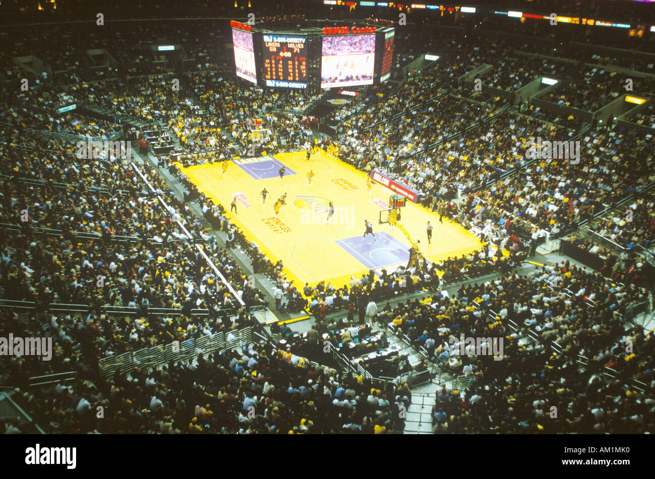 Los angeles lakers court hi-res stock photography and images - Alamy