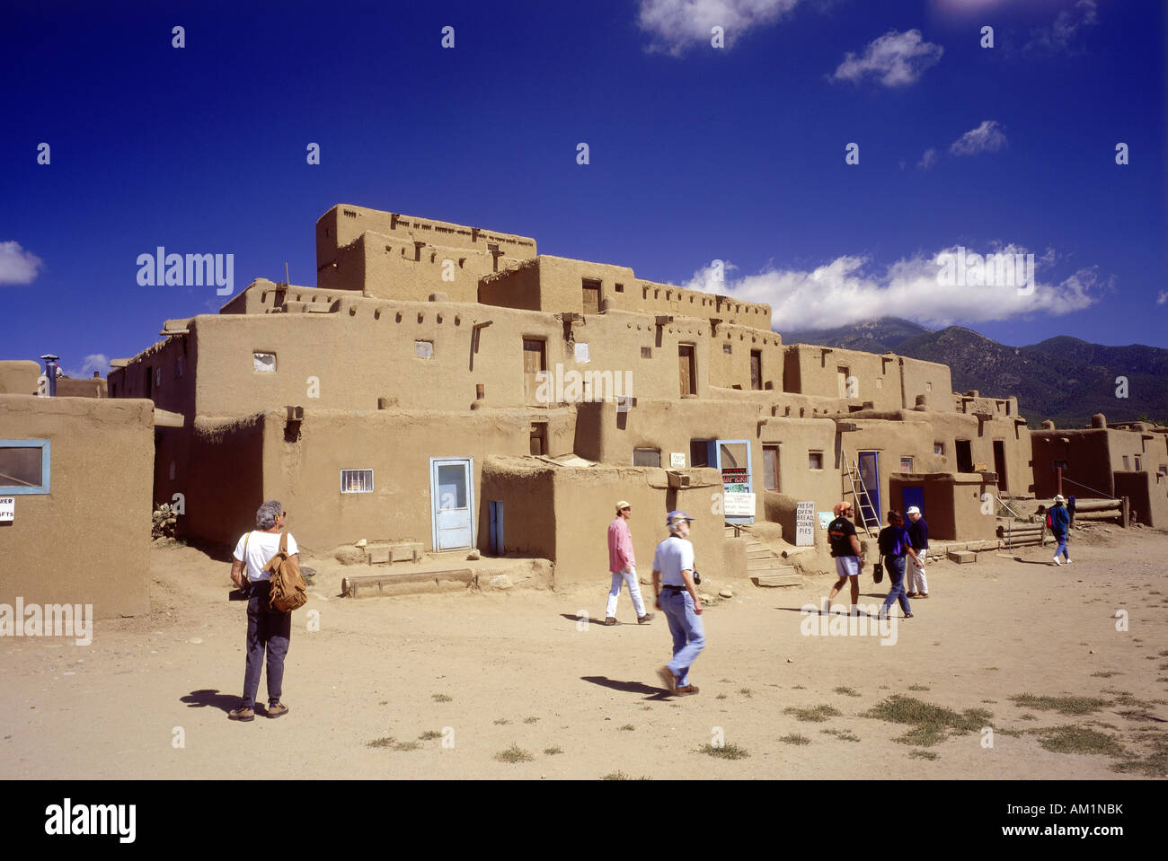 Geography Travel Usa New Mexico Taos Buildings Pueblo