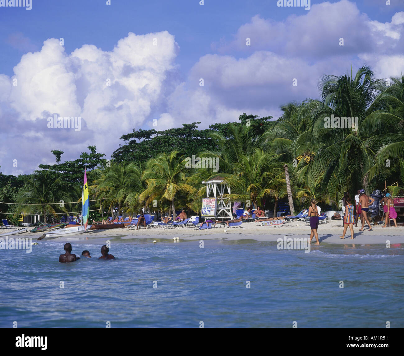 geography / travel, Jamaica, tourism, tourist beach with palm trees ...