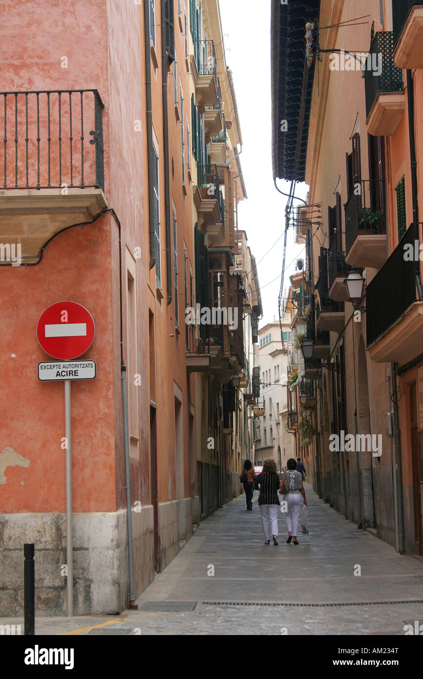Winding alleys in the historic old part of Palma de Mallorca, Spain Stock Photo
