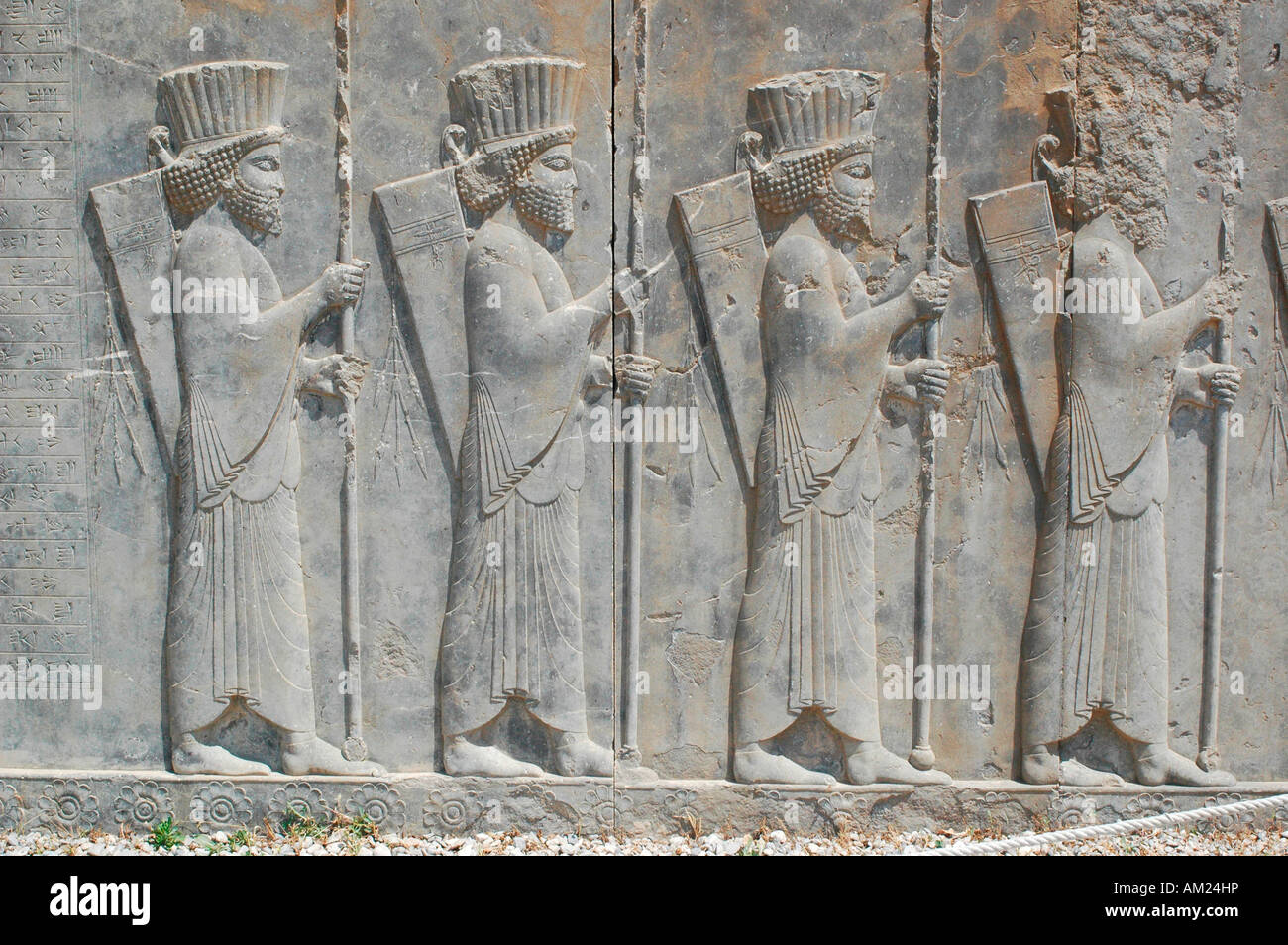 Immortals persian warriors reliefs in Darius palace PERSEPOLIS Iran ...