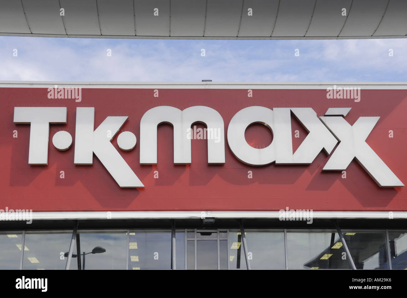 tk maxx t k maxx department store clothes clothing designer bargains