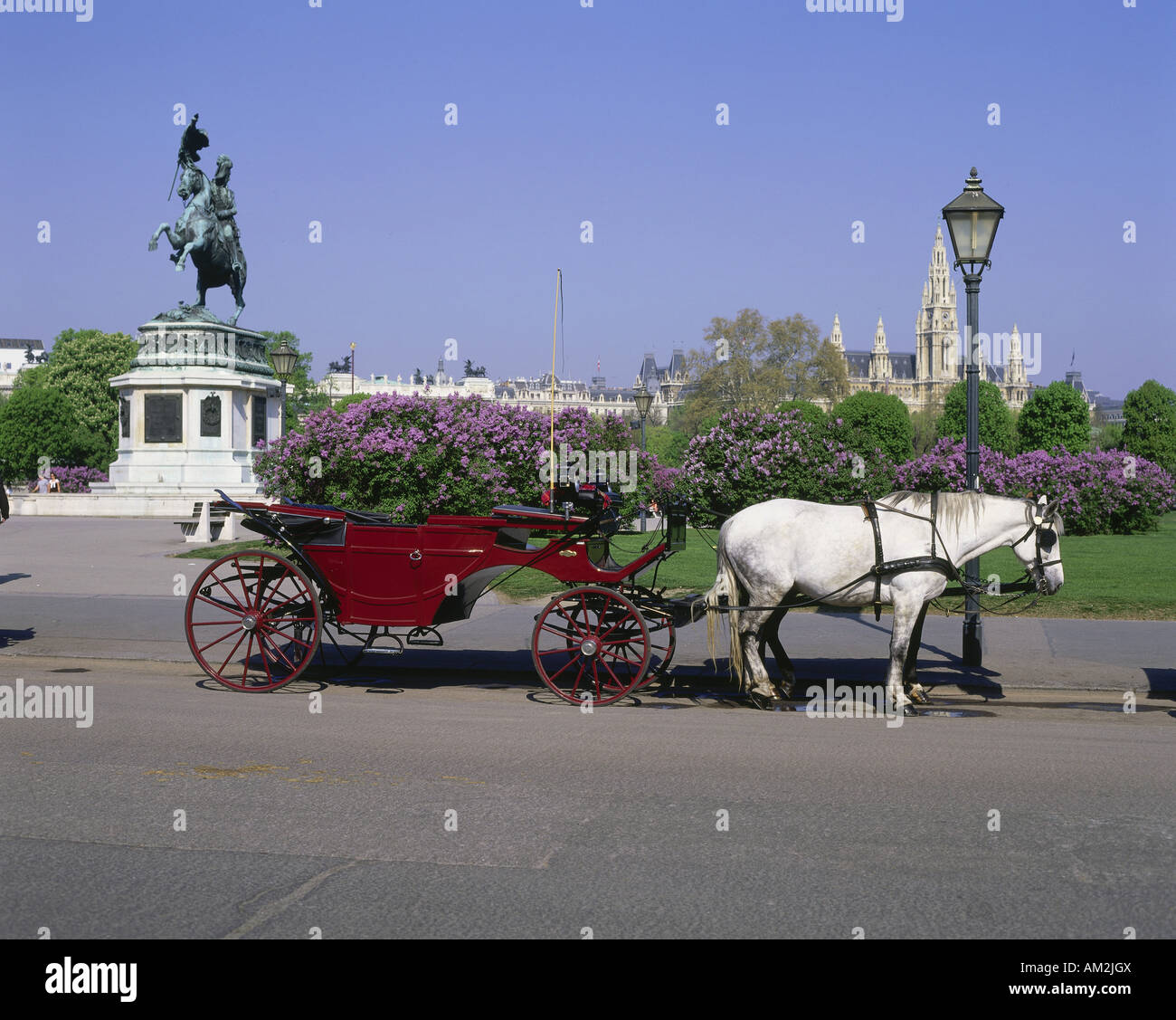 geography / travel, Austria, Vienna, squares, Heldenplatz, carriage at the memorial of Archduke Charles, Hofburg Imperial Palace, Additional-Rights-Clearance-Info-Not-Available Stock Photo