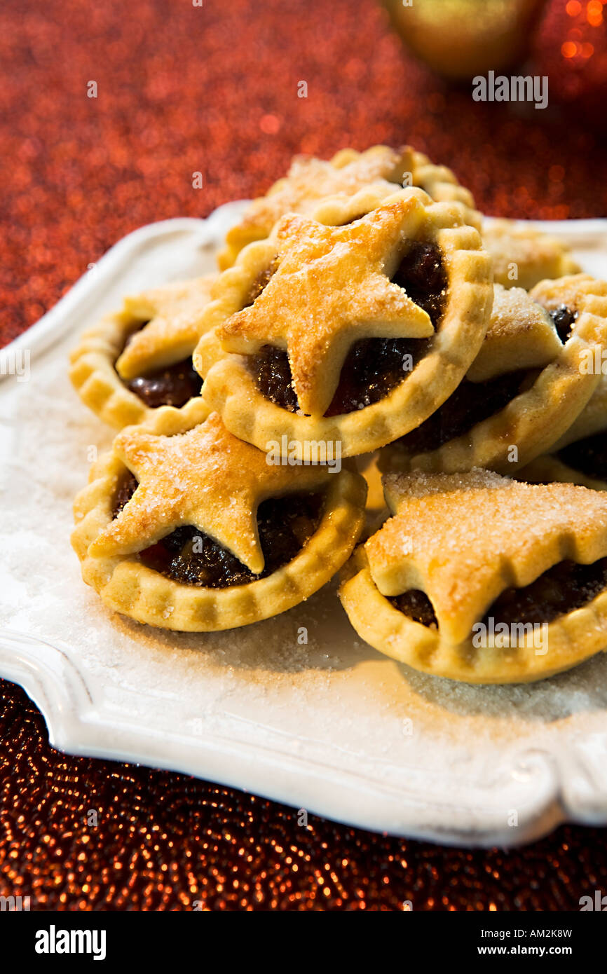 Mince Pies on a porcelain plate Stock Photo - Alamy