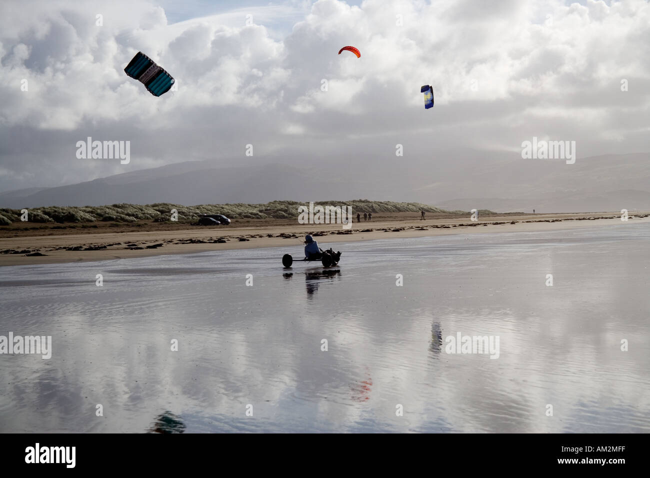 Kite buggies on Black Rock Sands North Wales Stock Photo - Alamy