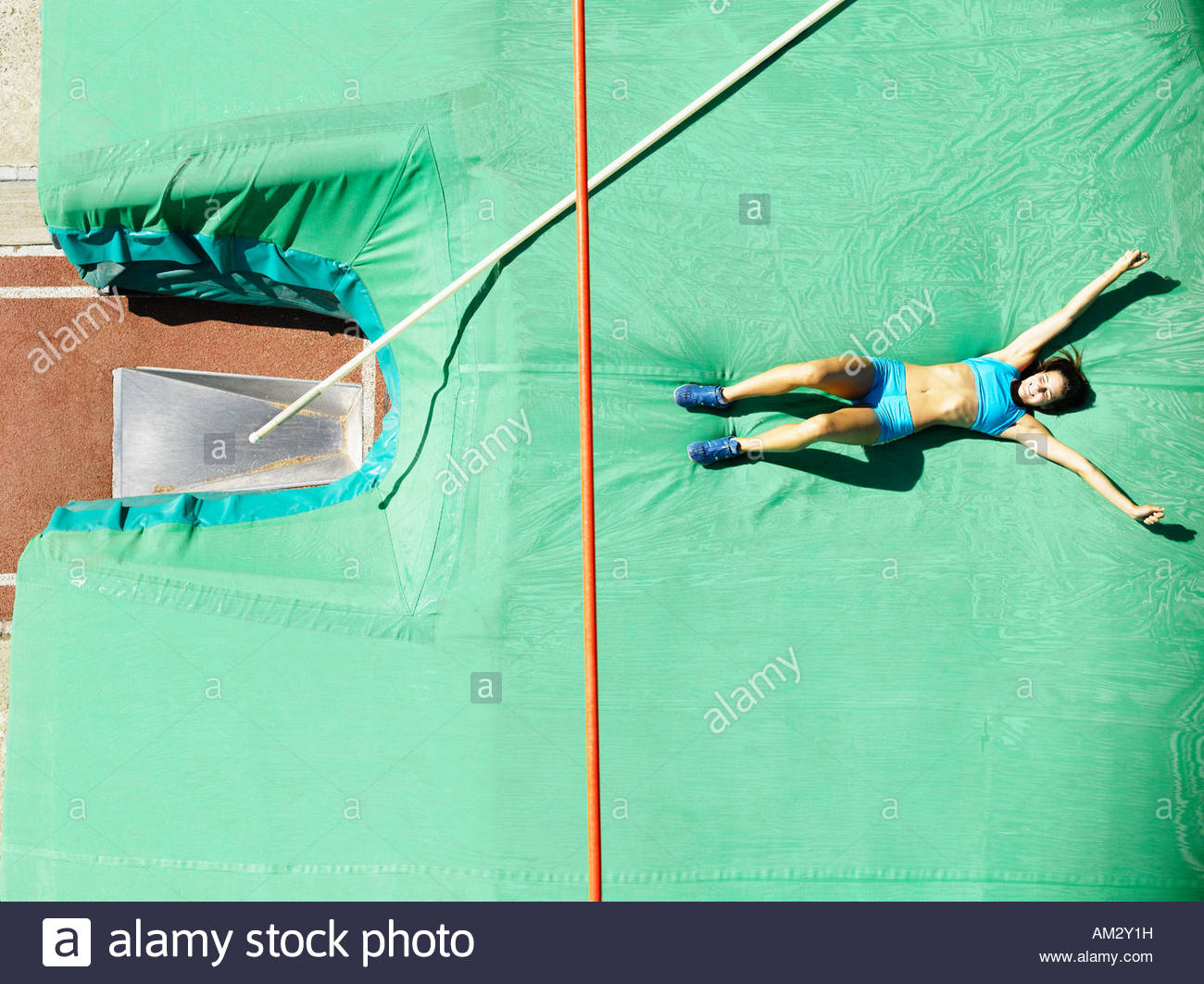 Pole Vault Athlete Stock Photos & Pole Vault Athlete Stock Images Alamy