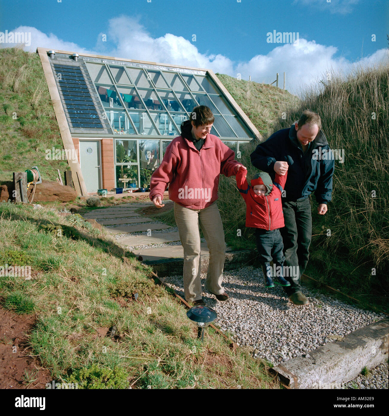 Helen Reddy and Husband Phil and son Tom at their house in Heights ...