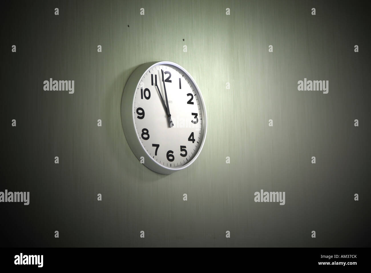 clock on operating theatre hospital wall Stock Photo Alamy