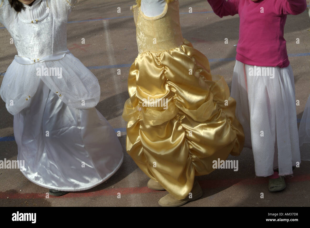 Pink princess dress hi-res stock photography and images - Alamy