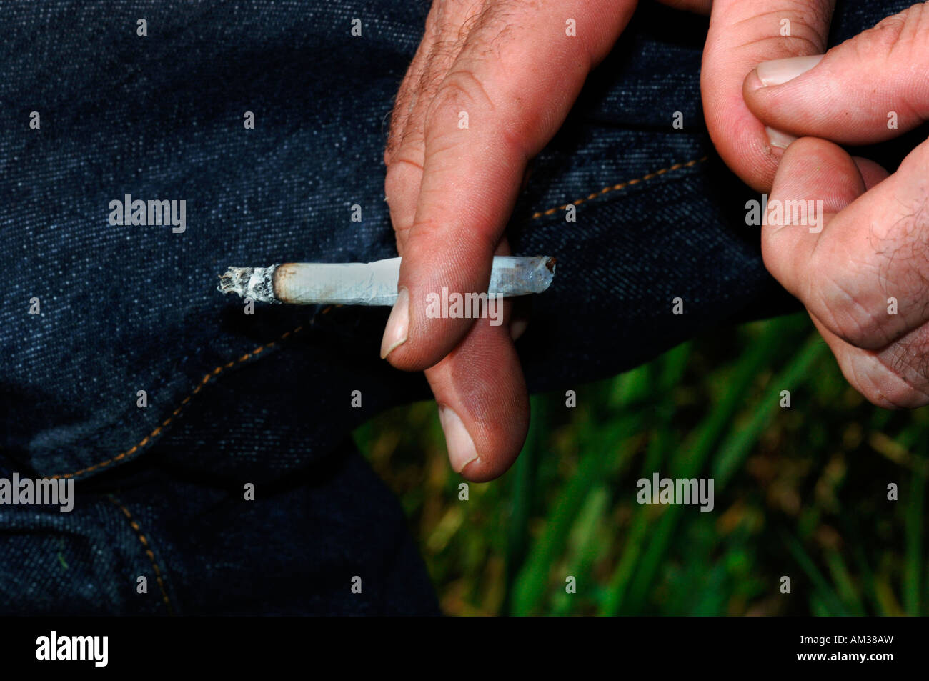 Unfiltered cigarette hires stock photography and images Alamy