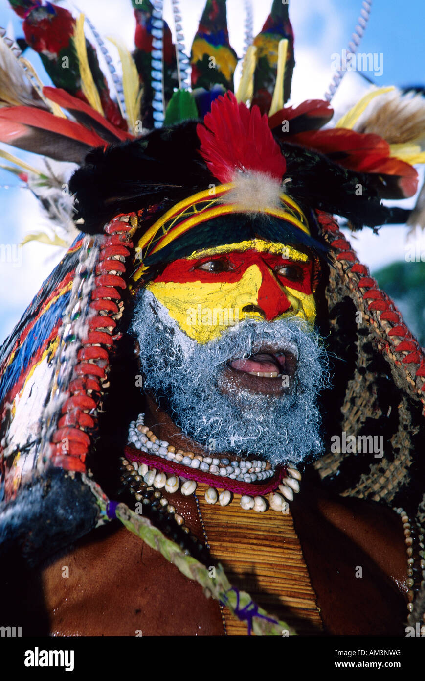 An old singing men in Sing Sing Mount Hagen Cultural Show Stock Photo