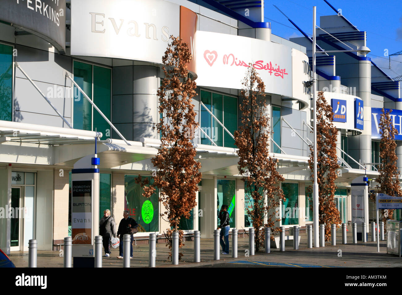 gallions reach shopping centre within the M25 east london england uk gb  Stock Photo - Alamy