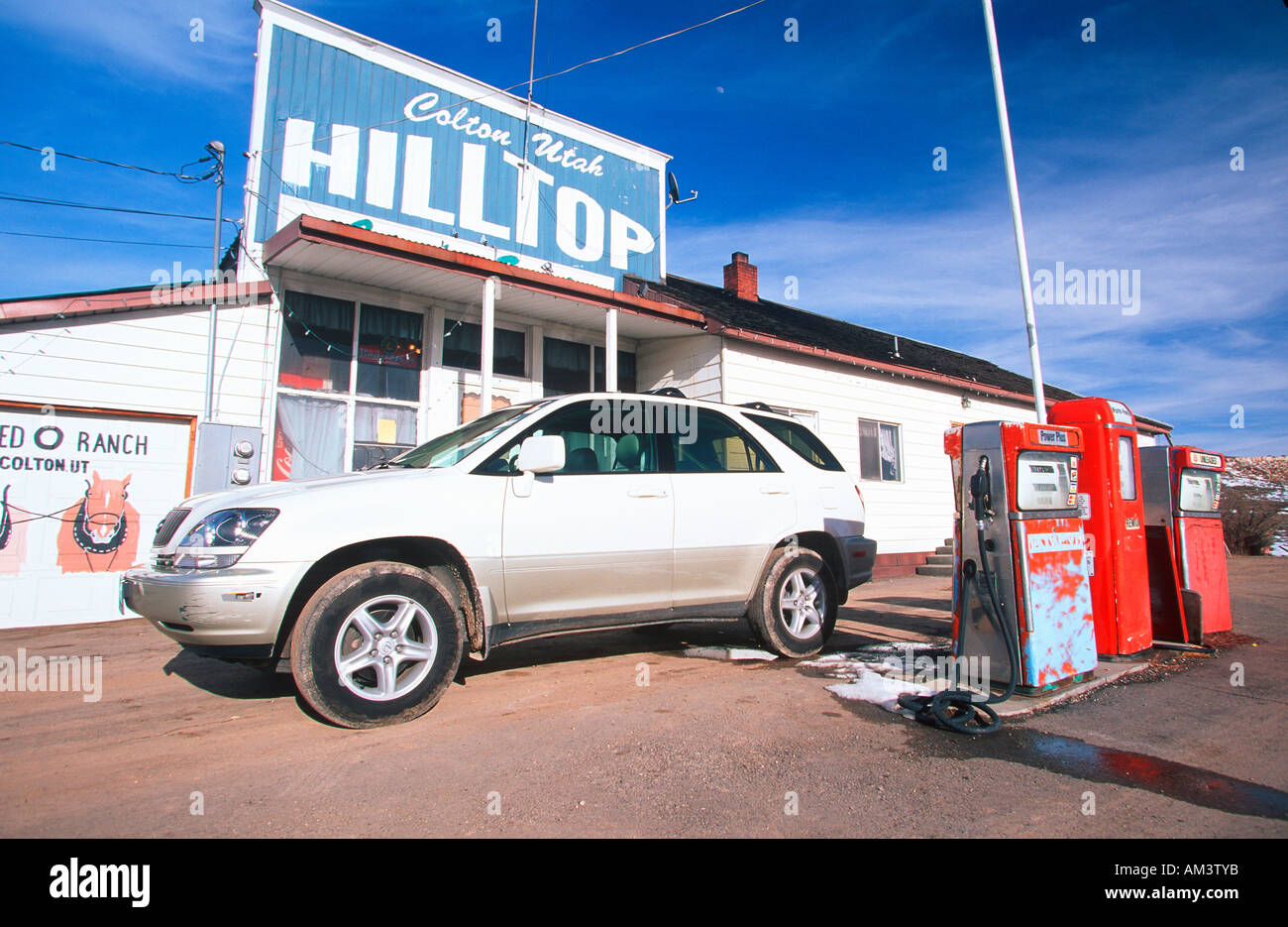 Joe Sohm s RX300 Lexus in front of old gas station in Western US Stock Photo