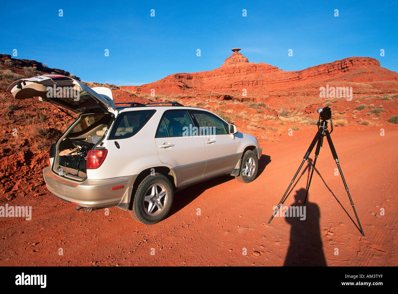 Joe Sohm s RX300 Lexus with panoramic camera in Monument Valley Utah Stock Photo