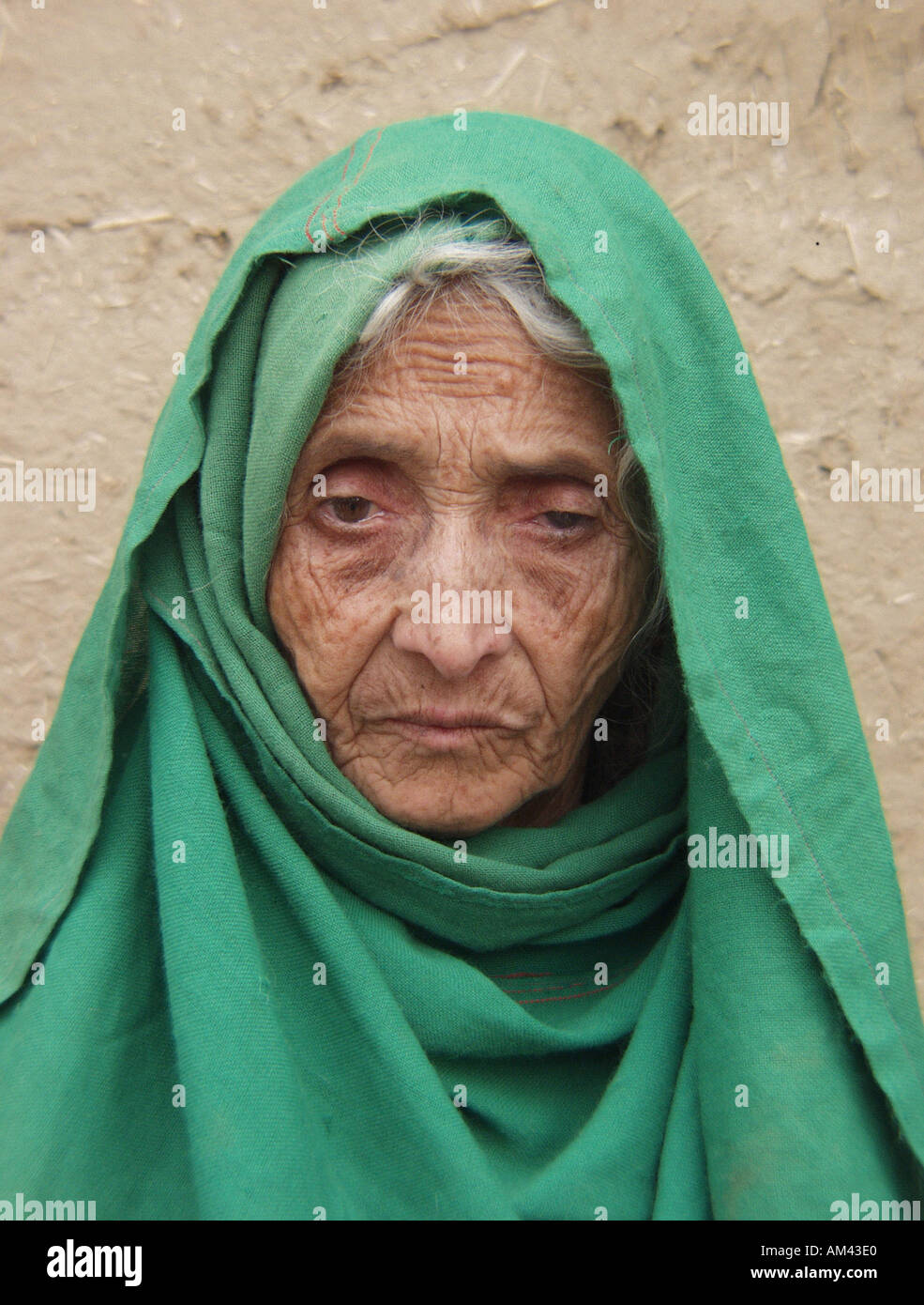 Afghan woman poverty hires stock photography and images Alamy