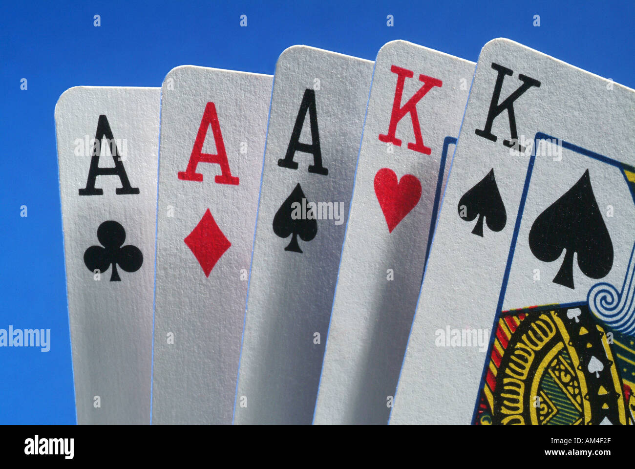 9 Easy Ways To play poker india Without Even Thinking About It