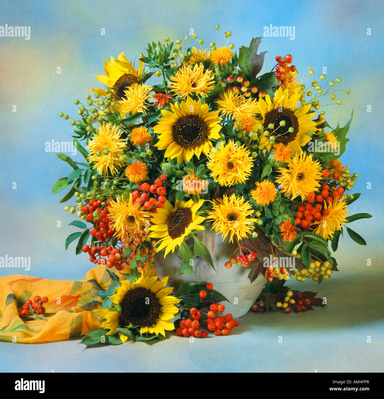 Sunflowers In A Vase High Resolution Stock Photography and Images - Alamy