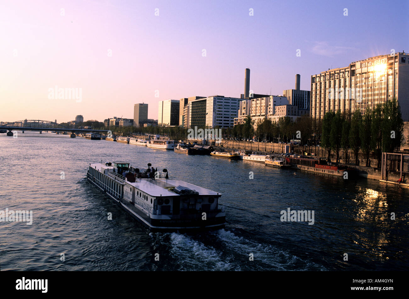5 Port De La Rapée 75012 Paris Quai De La Rapee Stock Photos & Quai De La Rapee Stock Images - Alamy