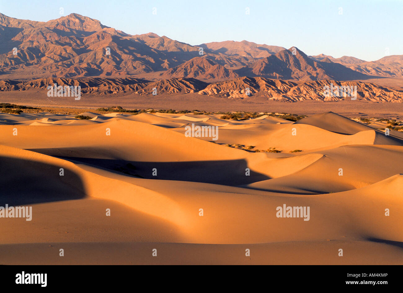 Death valley mountain range hi-res stock photography and images - Alamy