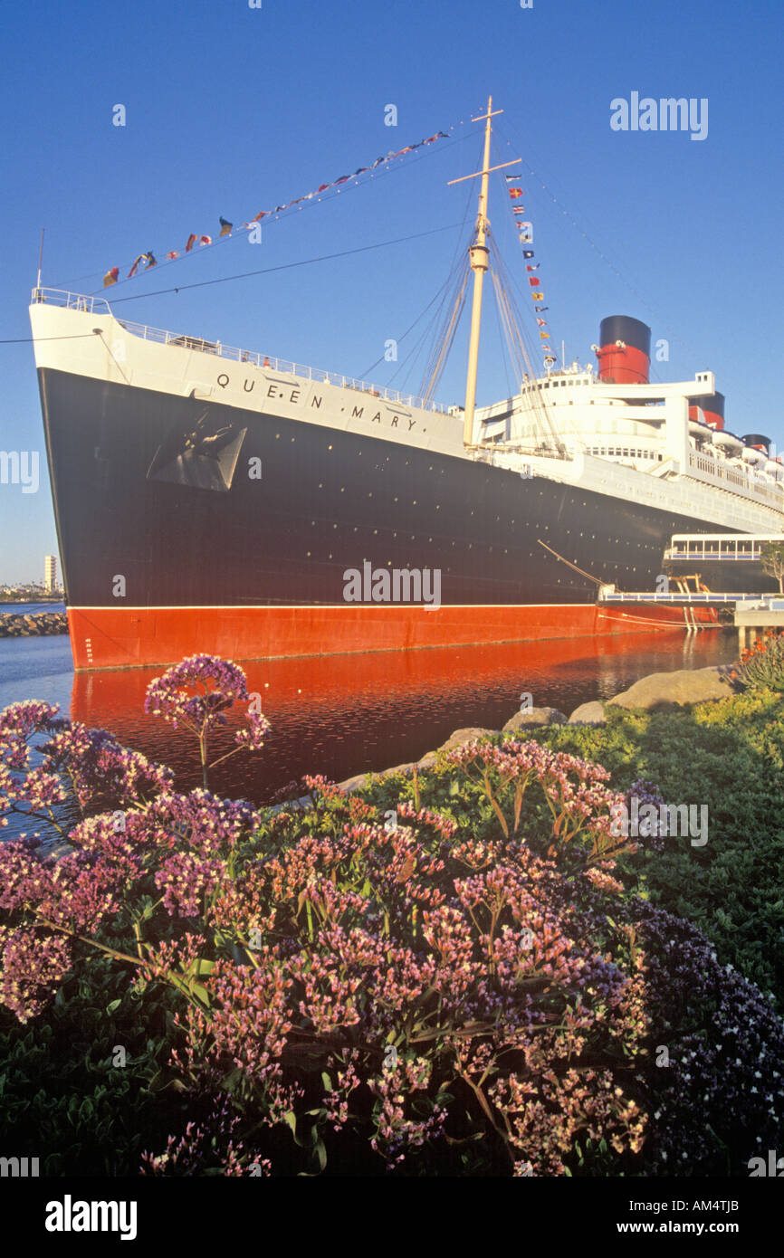 The Queen Mary ship docked in Long Beach California Stock Photo Alamy