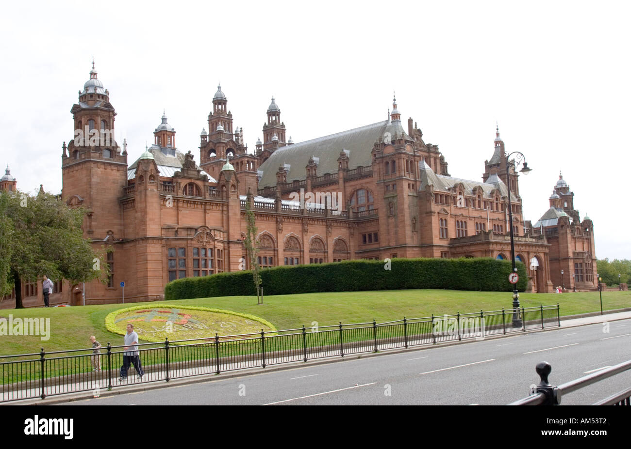 The kelvingrove art gallery and museum hi-res stock photography and ...