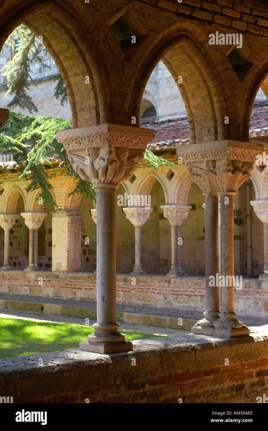 cloisters at Abbaye St Pierre early 12th century Romanesque architecture Moissac Tarn et Garonne Midi Pyrenees France NR Stock Photo