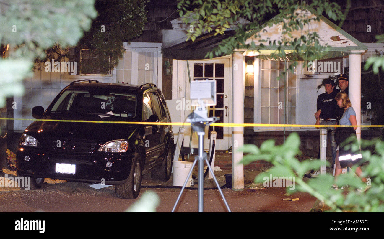 Southampton NY 070701 Lizzie Grubman accident scene at Conscience Point