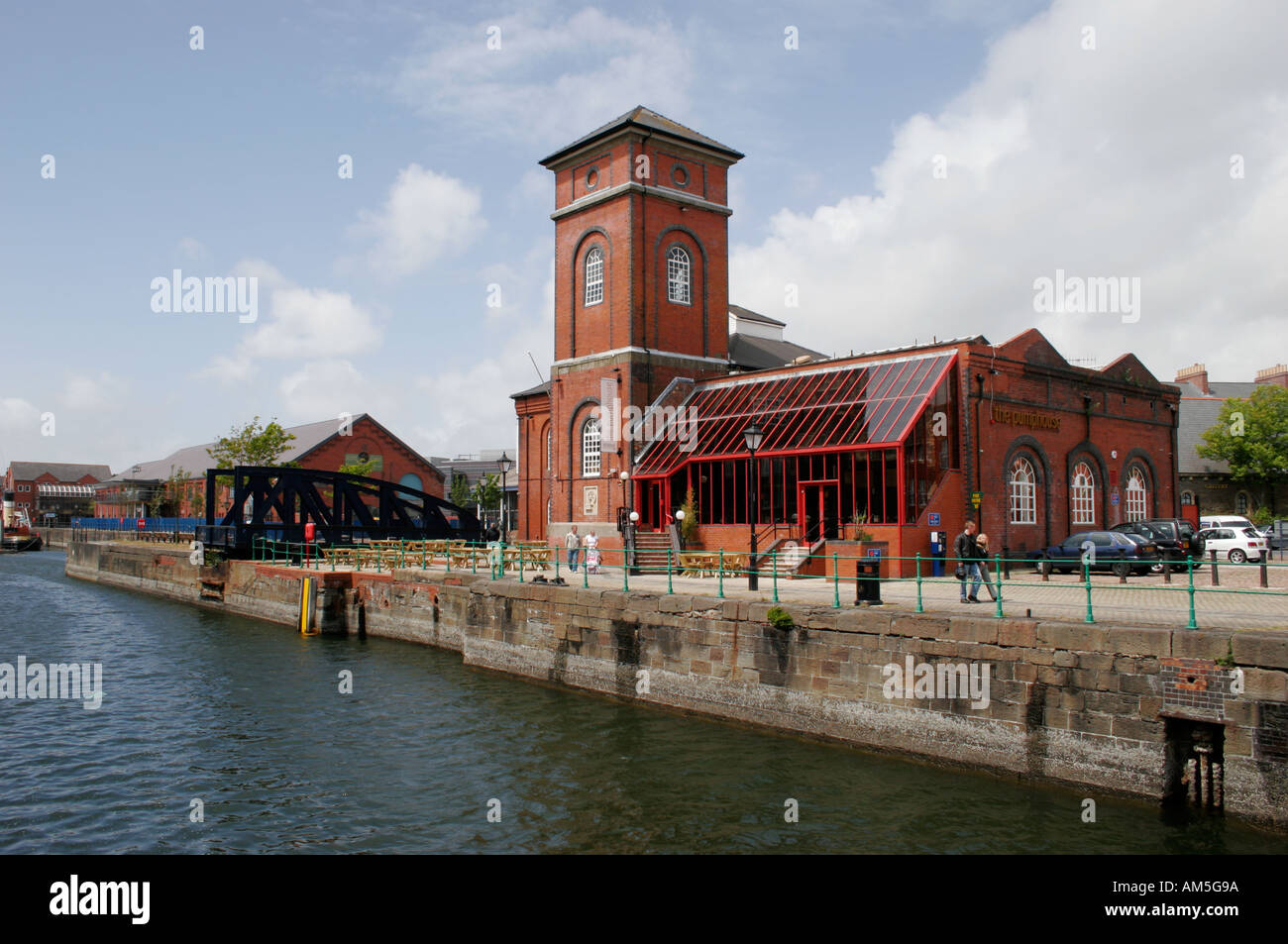 THE PUMPHOUSE PUB IN SWANSEA MARINA, WEST SOUTH WALES, U.K Stock Photo Alamy