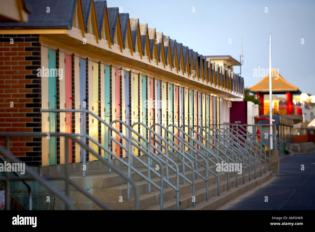 LOWESTOFT WINTER BEACH HUTS WITH SUNSHINE Stock Photo Alamy