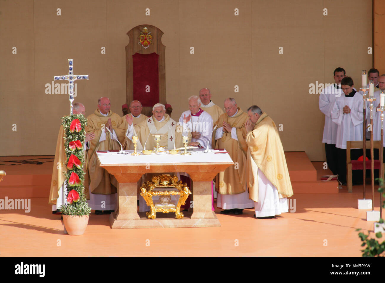 Pope Benedikt XVI. saying mass during, Altoetting, Upper Bavaria, Germany Stock Photo