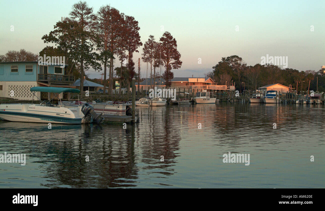 Crystal river florida sunset hires stock photography and images Alamy