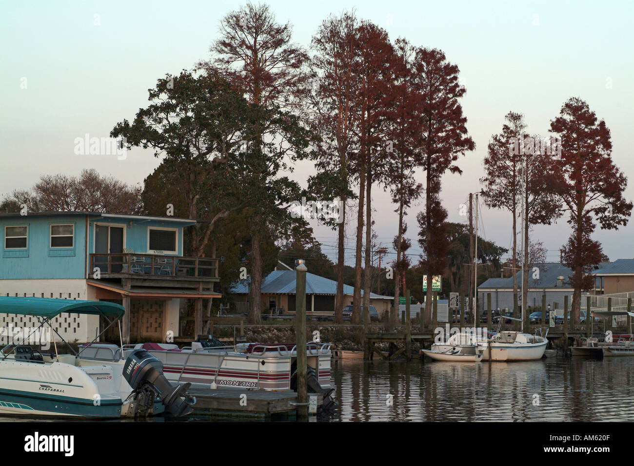 Crystal river florida sunset hires stock photography and images Alamy