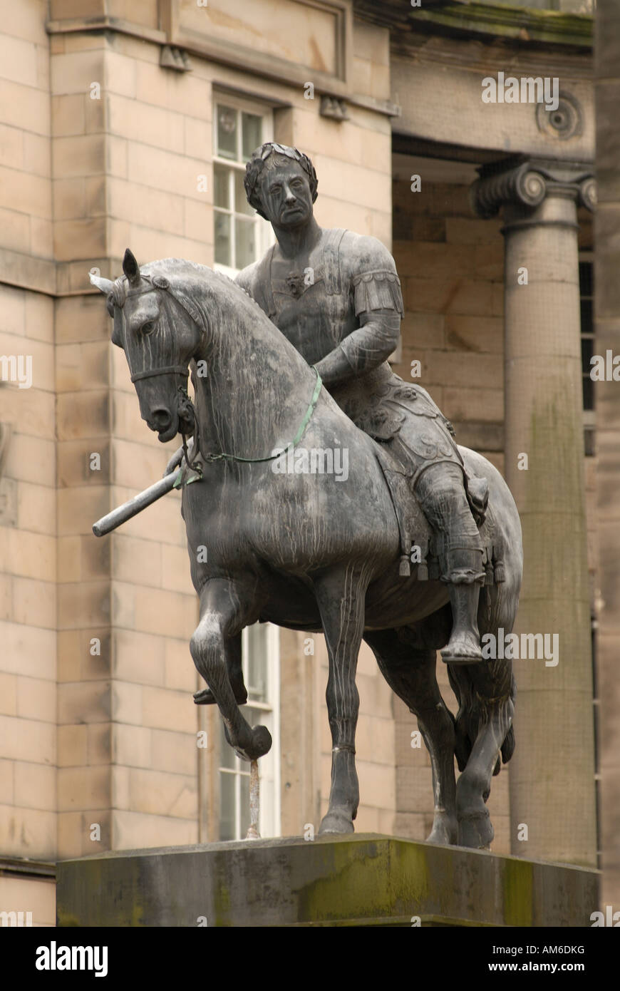 Statue of Charles II mounted on a horse parliament square edinburgh