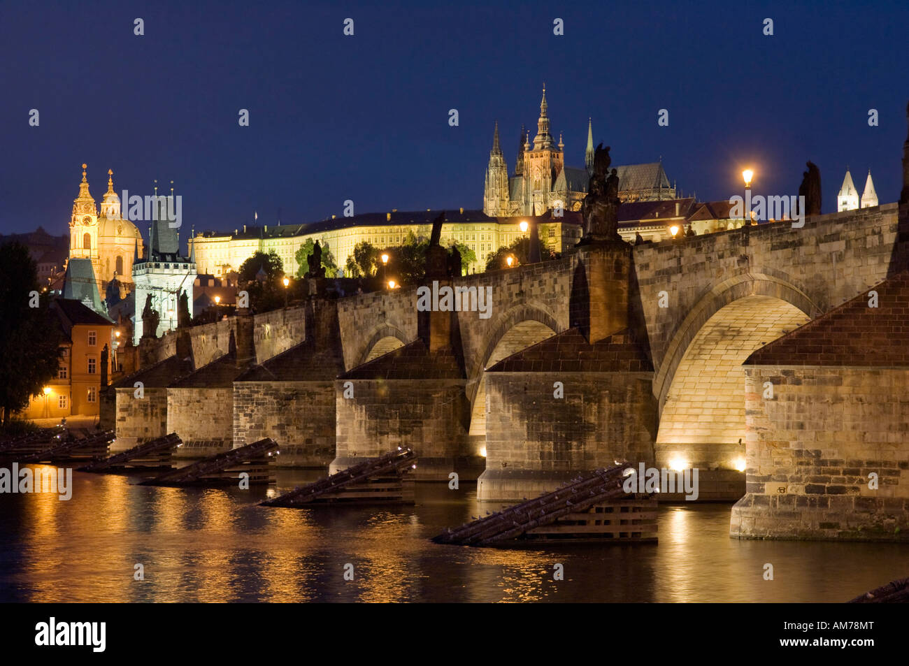 Prag. Kaiser Franz-Brücke mit Hradschin main image 1