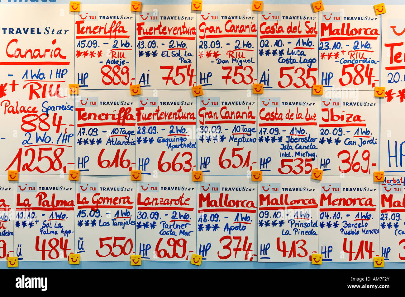 Wall showing last minute offers, travelling market, airport Duesseldorf,  NRW, Germany Stock Photo - Alamy