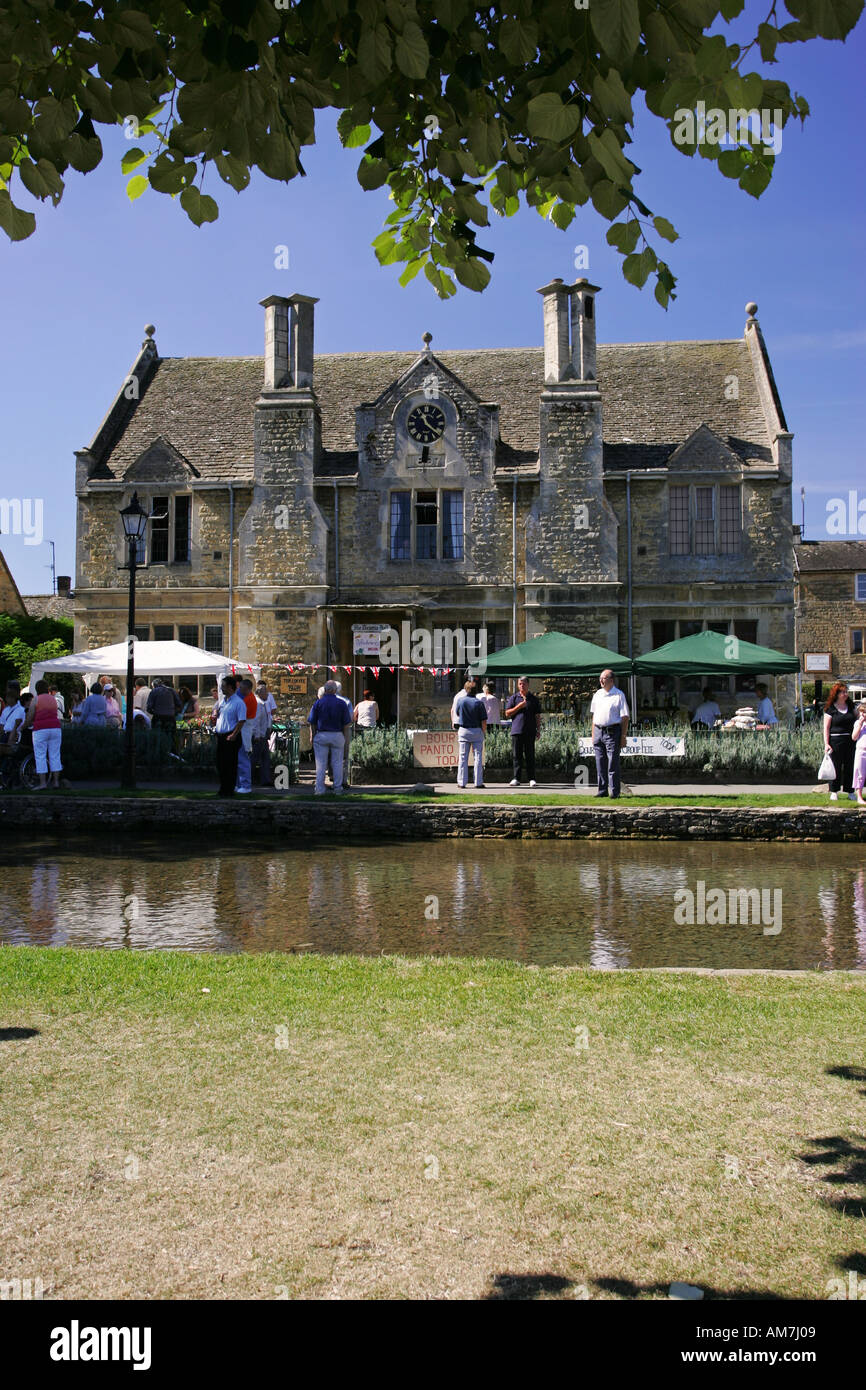 Famous Cotswold pub public house the Kingsbridge Inn viewed across