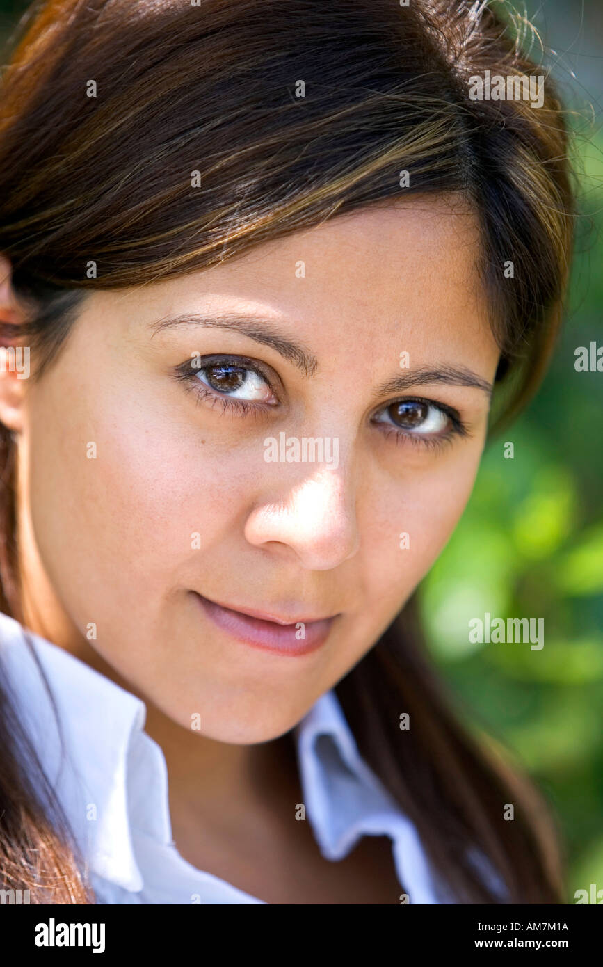 Beautiful spanish girl green eyes hires stock photography and images Alamy