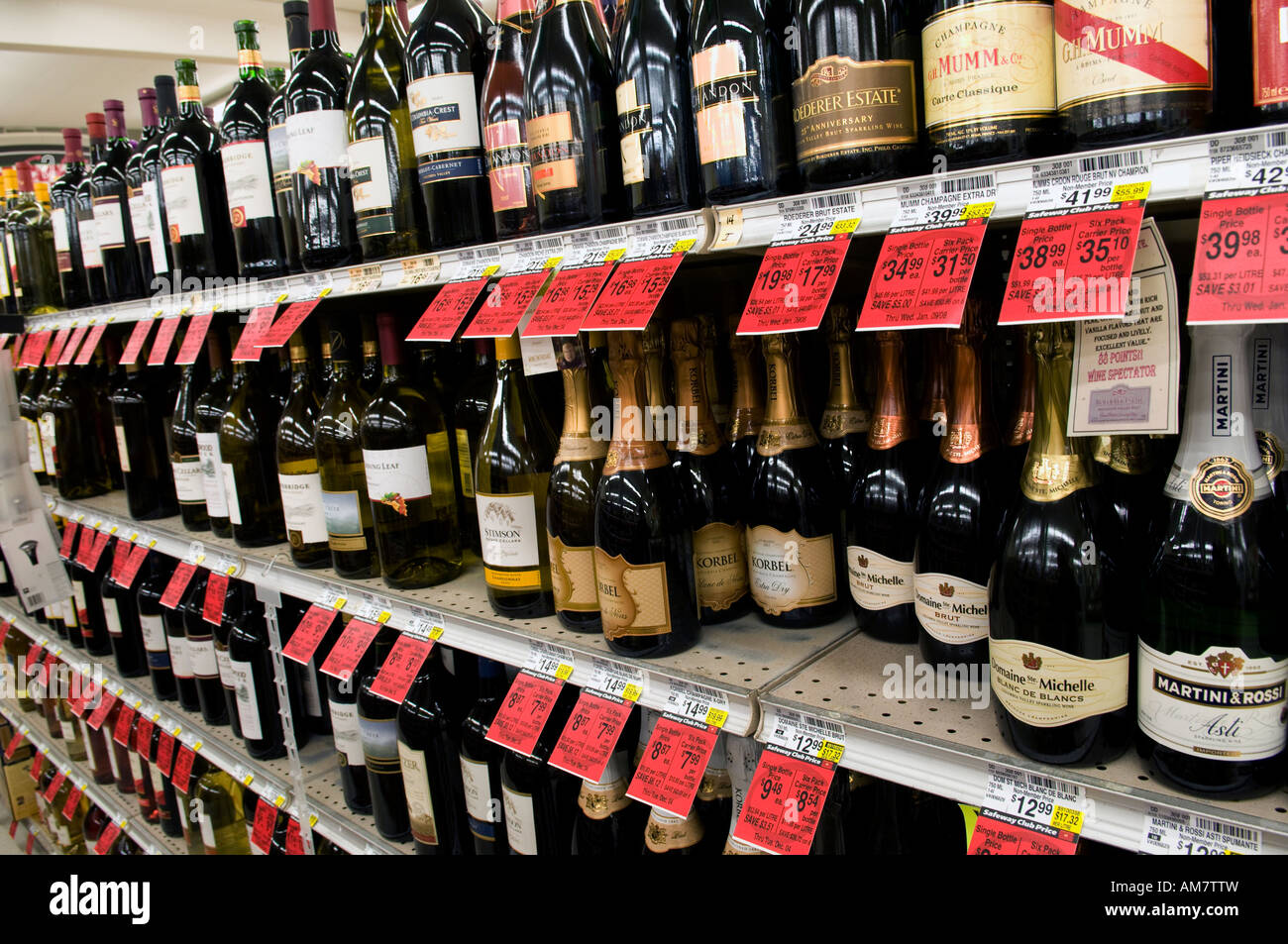 Wine and champagne isle at a liquor store Stock Photo - Alamy