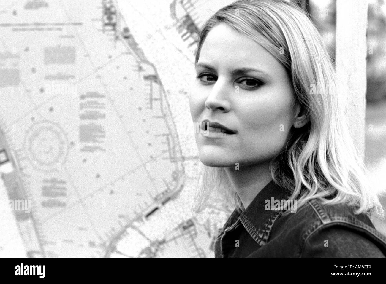 Head beautiful young woman Black and White Stock Photos & Images - Alamy