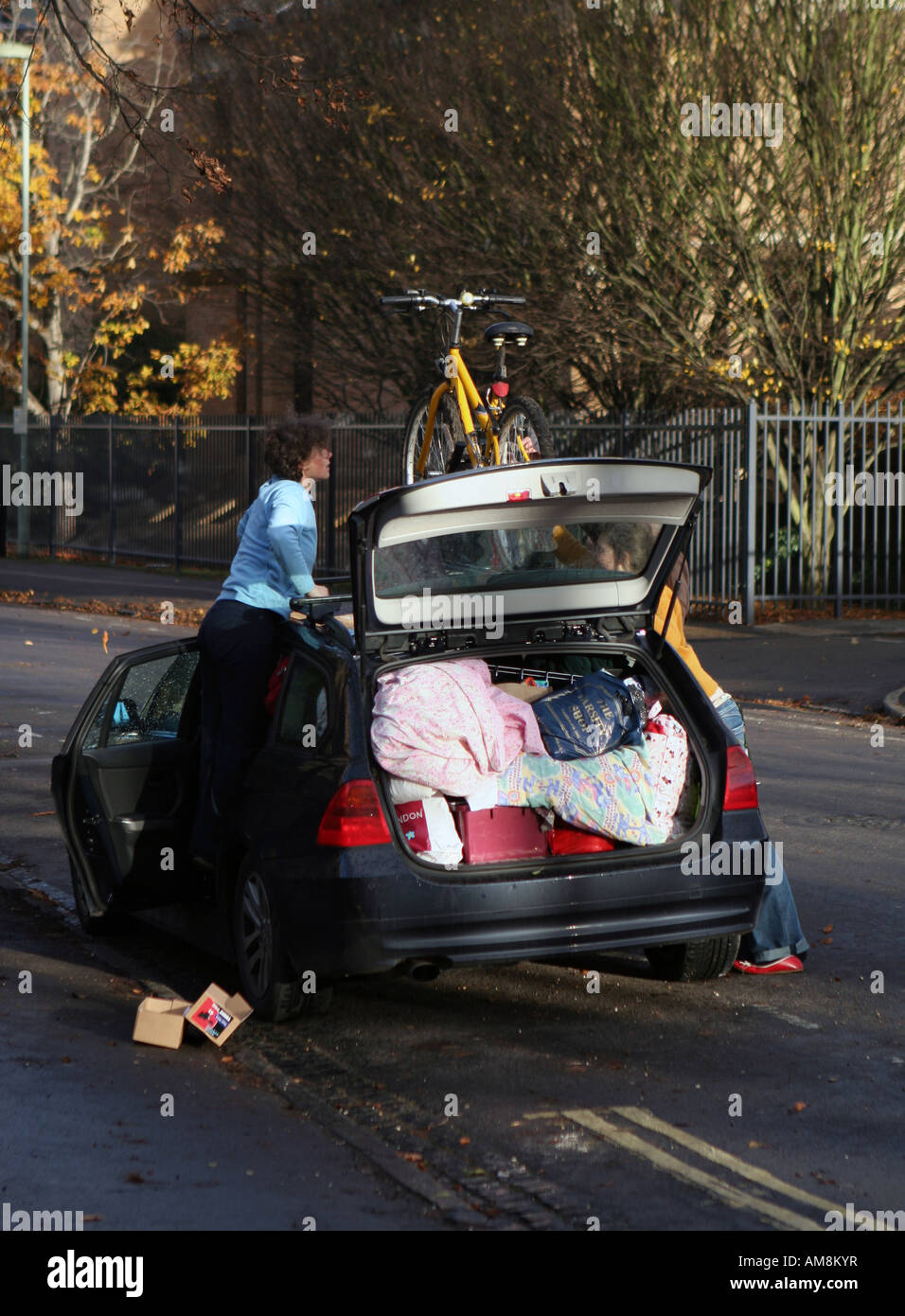 Packing the car up ready to go home at the end of term outside Mansfield College, Oxford University, UK Stock Photo