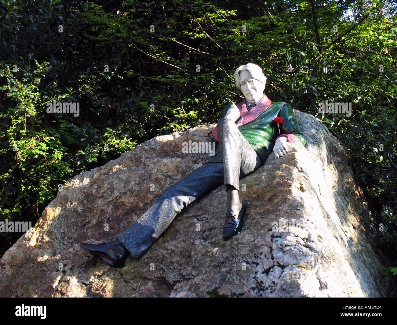 Oscar Wilde statue, St Stephens Green, Dublin, Ireland Stock Photo Alamy