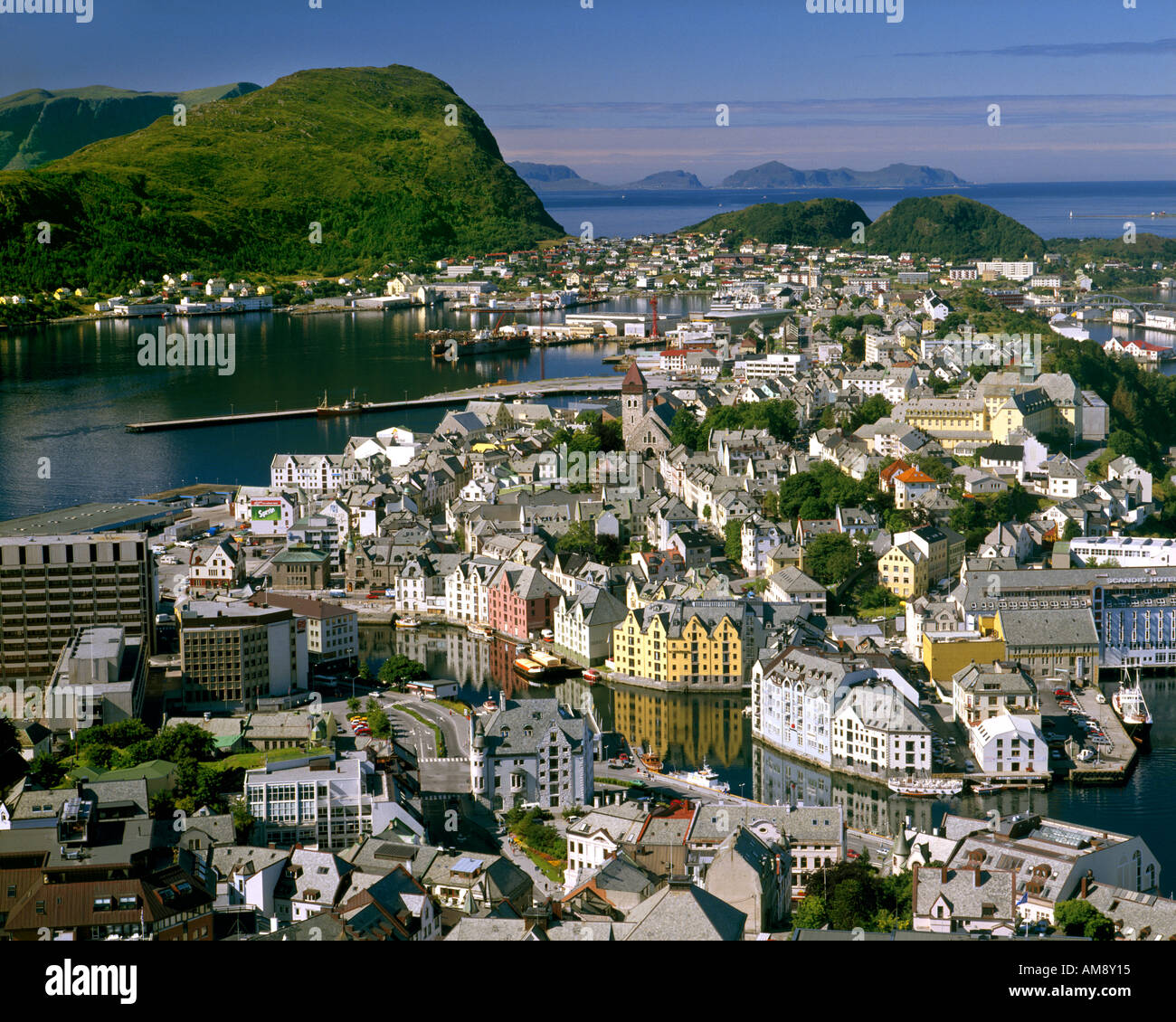 NO - MORE OG ROMSDAL:  Alesund seen from Aksla Mountain Stock Photo
