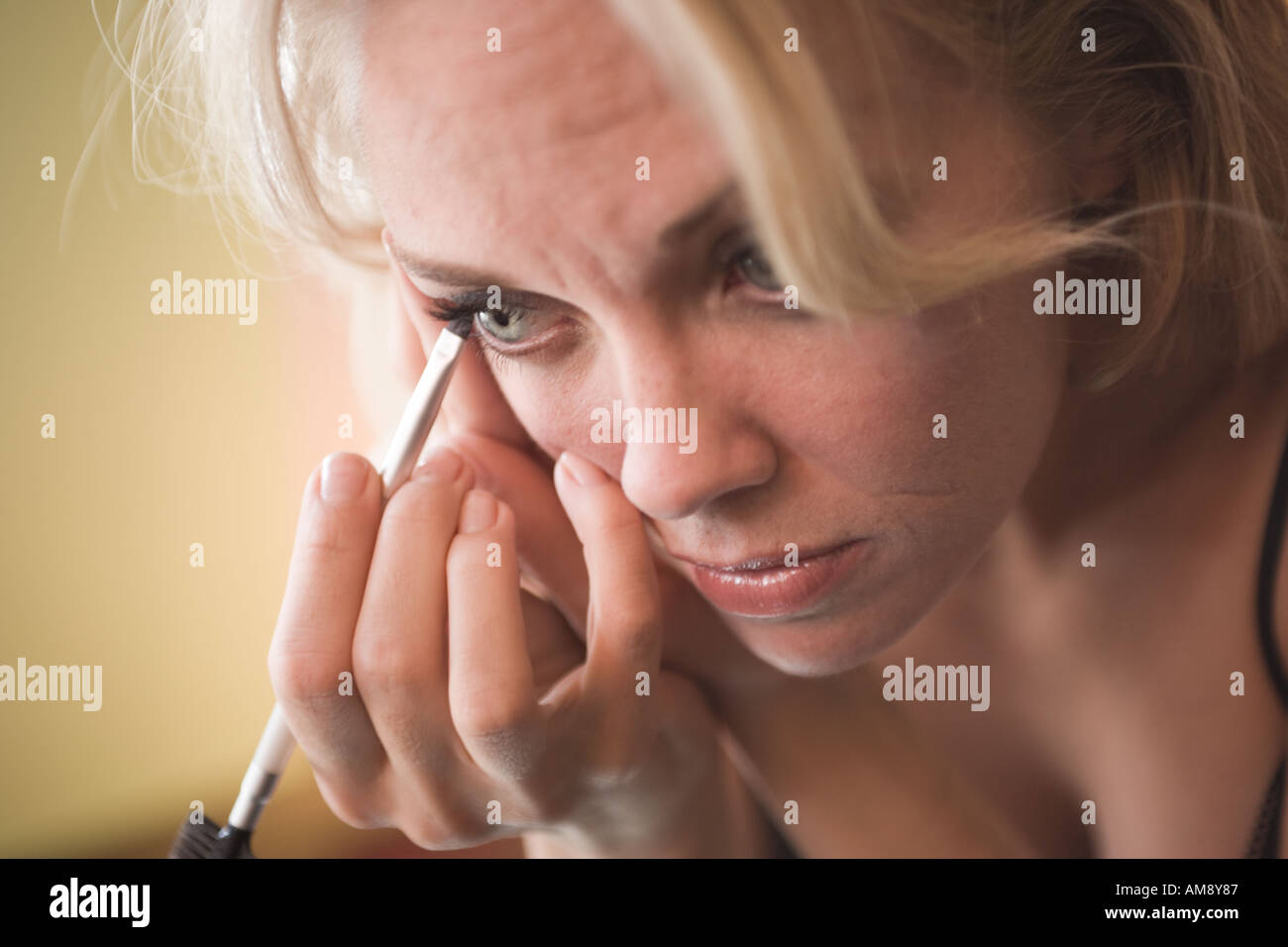 Woman eye closeup makeup hi-res stock photography and images - Alamy