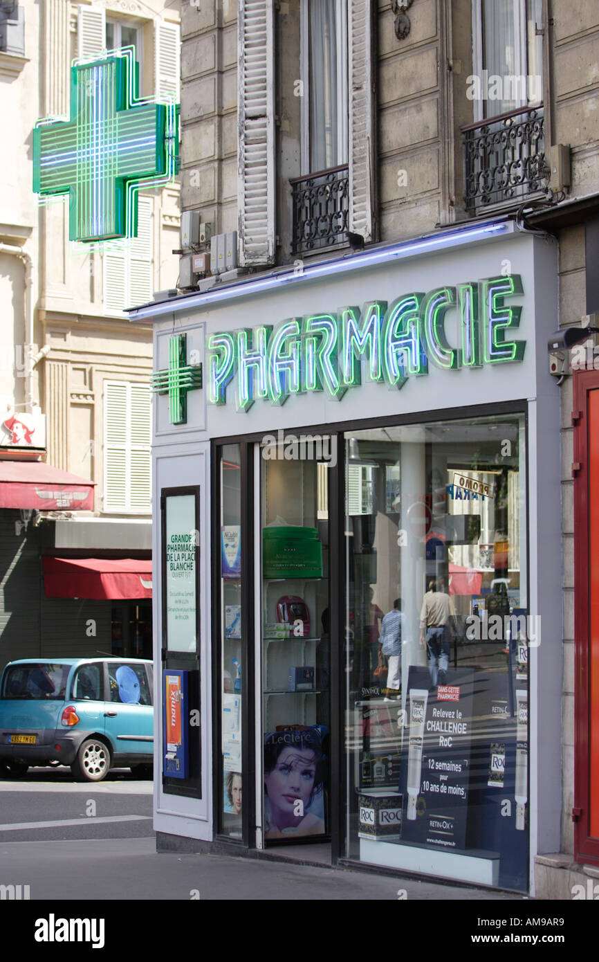 Paris france pharmacy drug store hi-res stock photography and images - Alamy