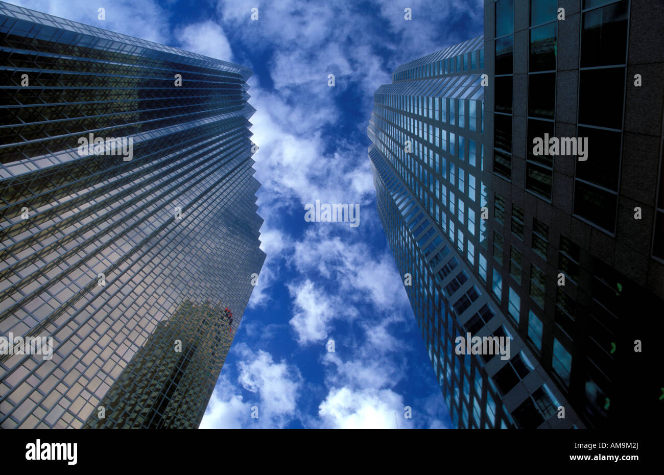 Glass skyscrapers straight on hi-res stock photography and images - Alamy